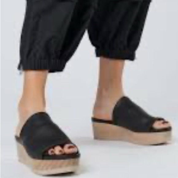 Coclico Ana clogs wedge slides size 8.5/40